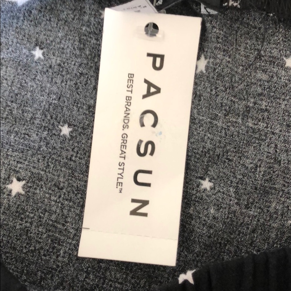 Cropped Pacsun off the shoulder Top!! - Picture 6 of 7
